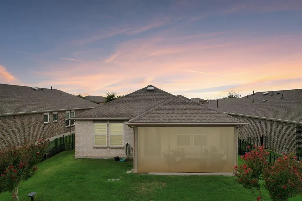 7665 Parade Drive