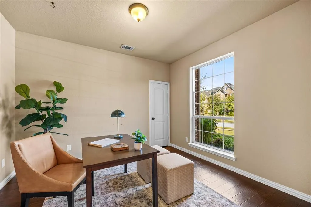1111 Fossil Lake Drive