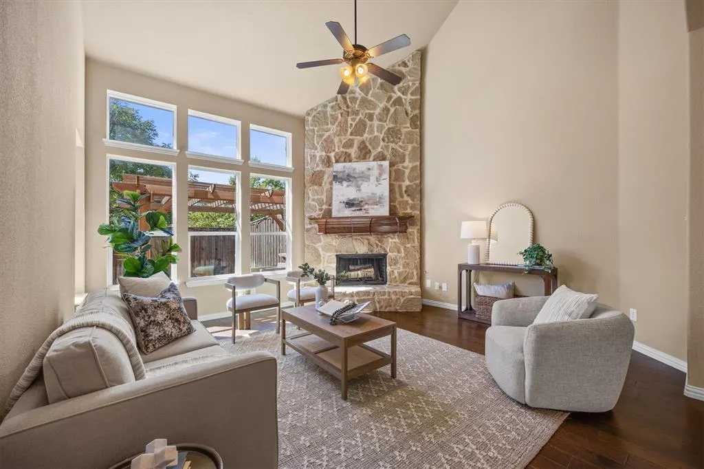 1111 Fossil Lake Drive