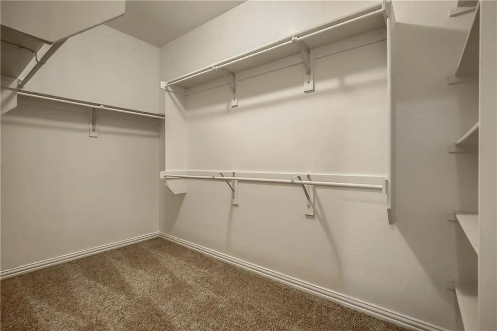 817 Silvermoon Drive