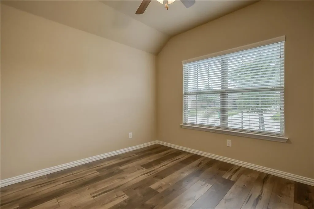 817 Silvermoon Drive