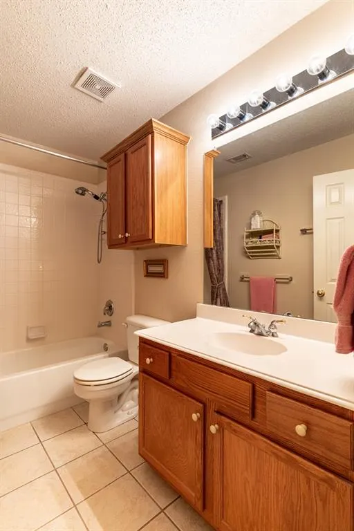 10208 Noel Drive
