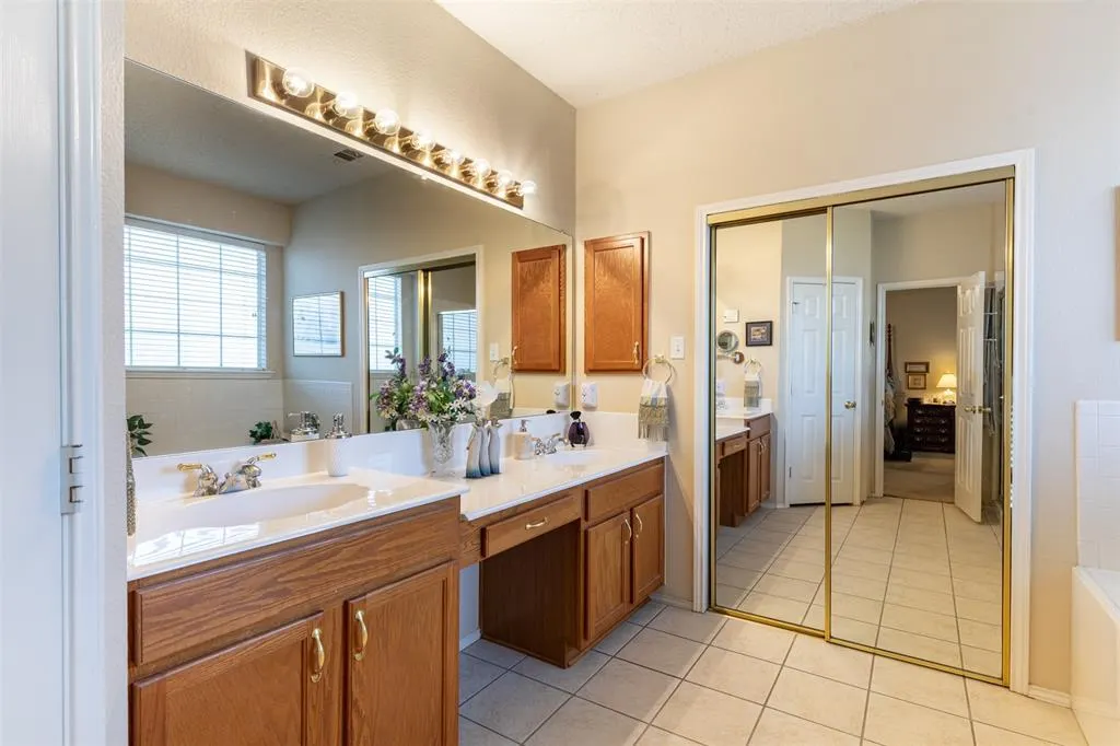 10208 Noel Drive