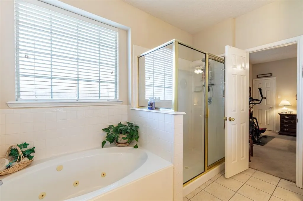 10208 Noel Drive