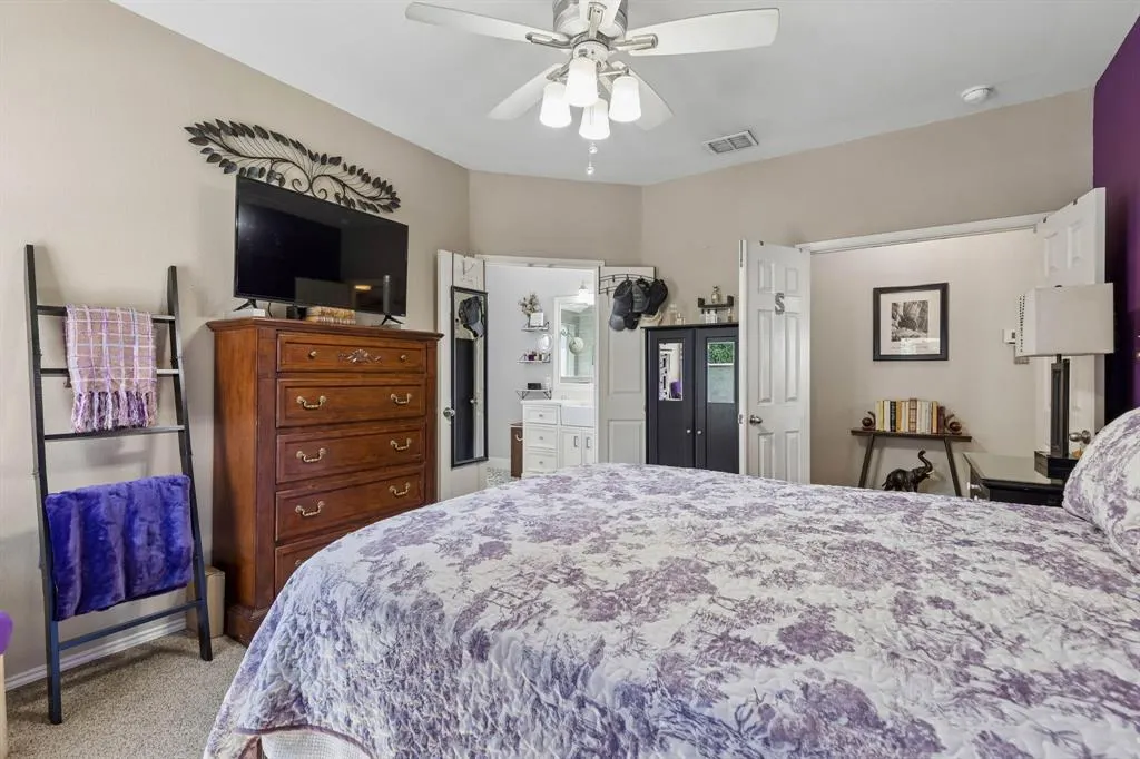 1118 Red Robin Drive