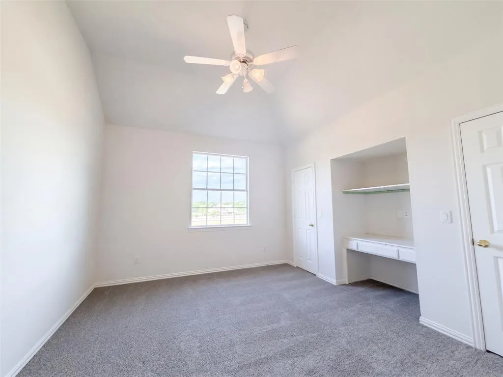3218 Berry Hollow