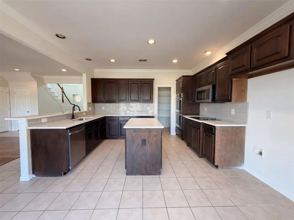 3218 Berry Hollow