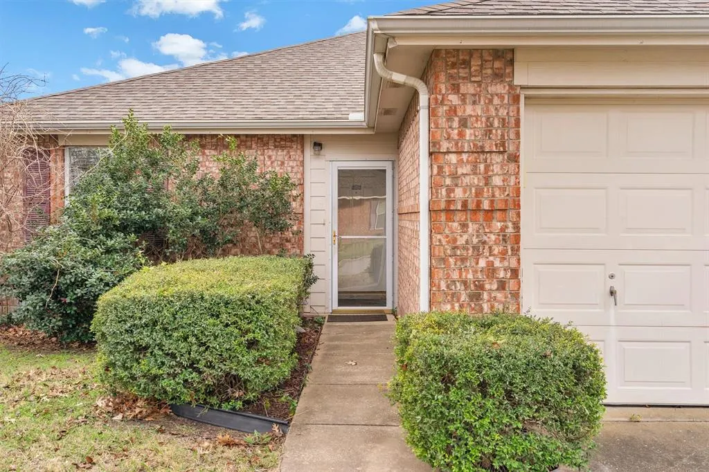 103 Charleston Drive