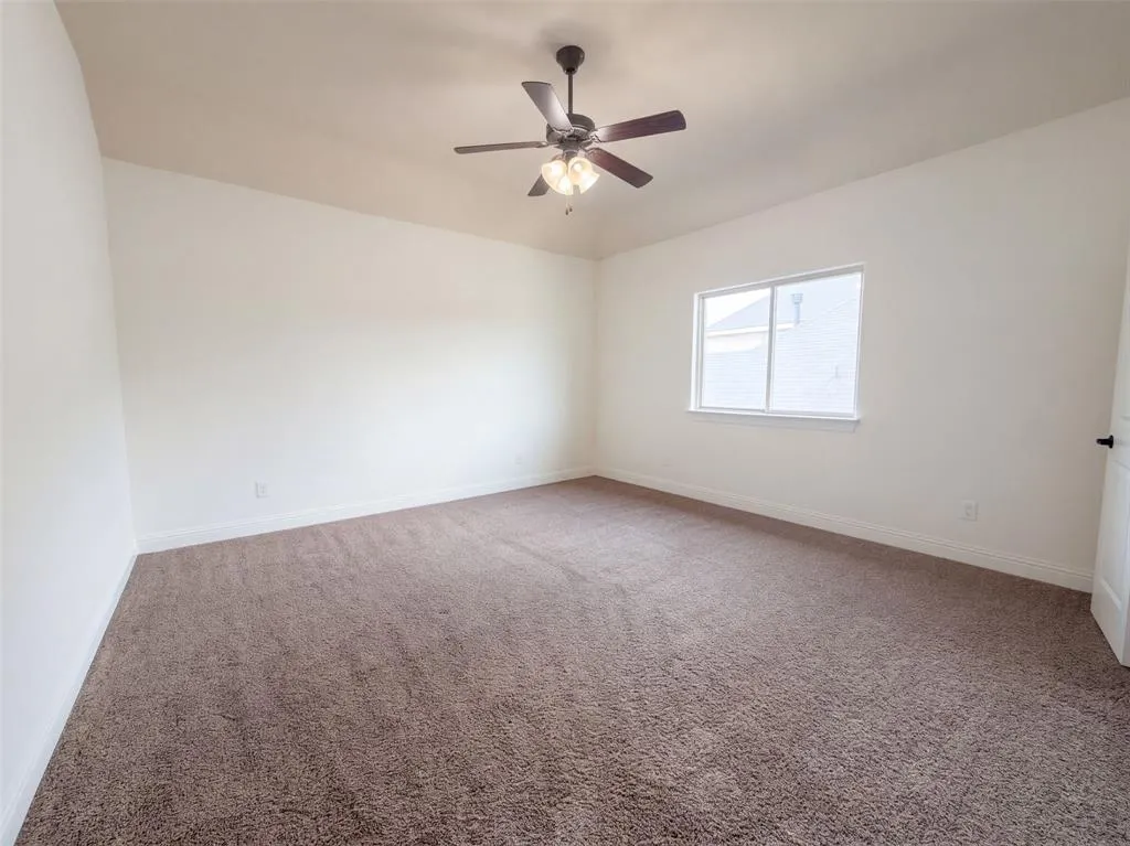 7913 Caddo Cove