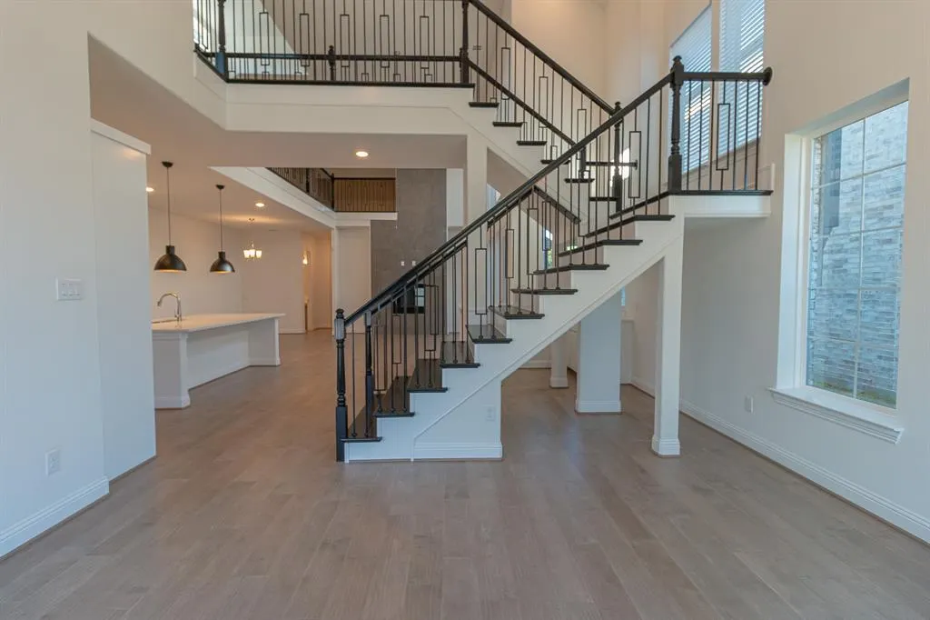 4924 Daybreak Drive