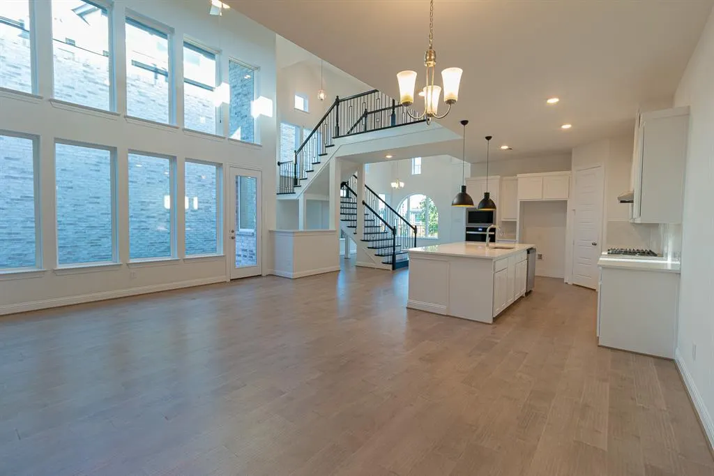 4924 Daybreak Drive