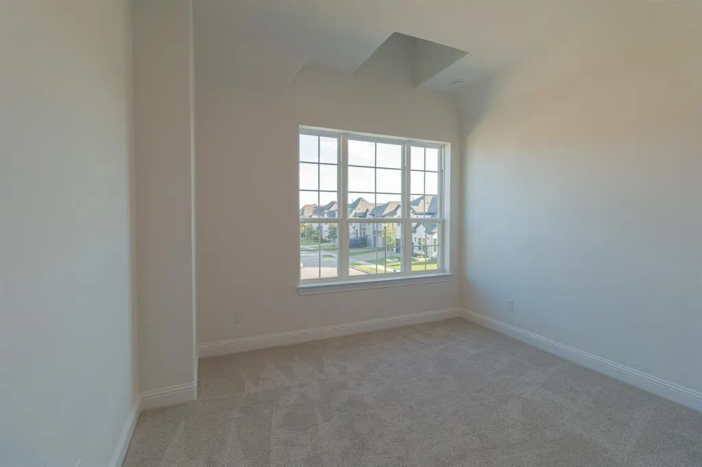 4924 Daybreak Drive