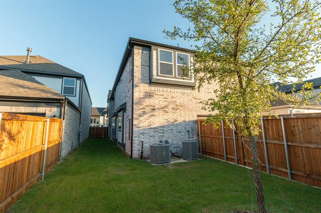 4924 Daybreak Drive