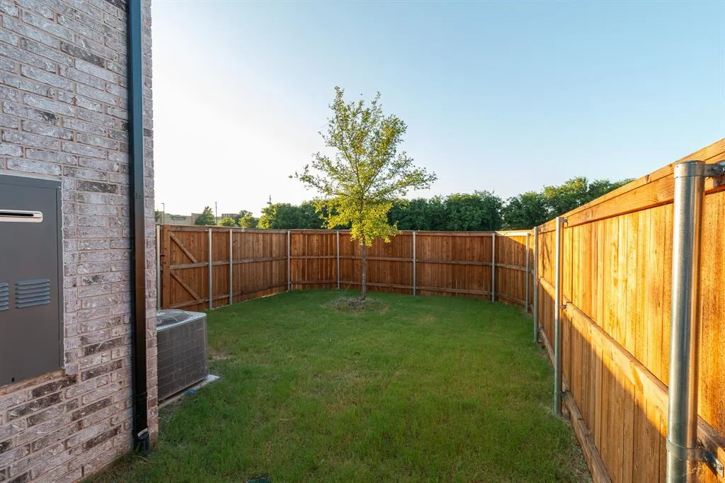 4924 Daybreak Drive