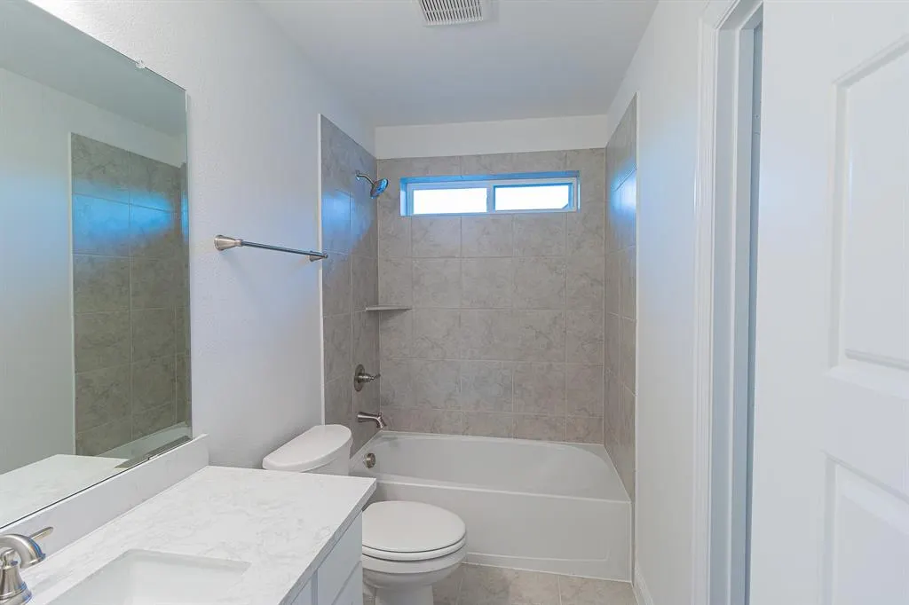 4924 Daybreak Drive