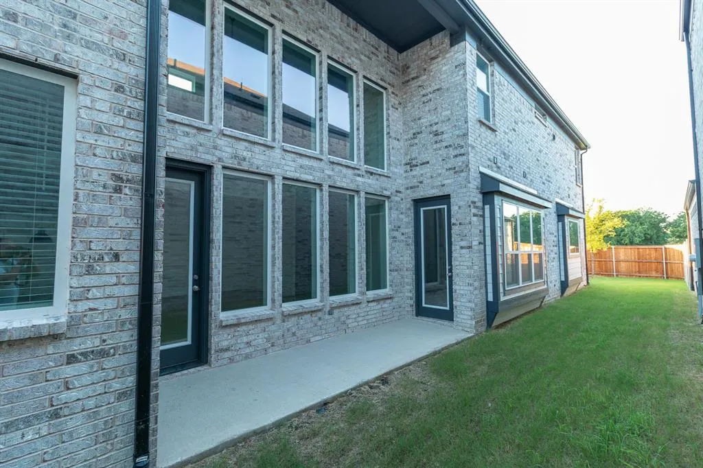 4924 Daybreak Drive