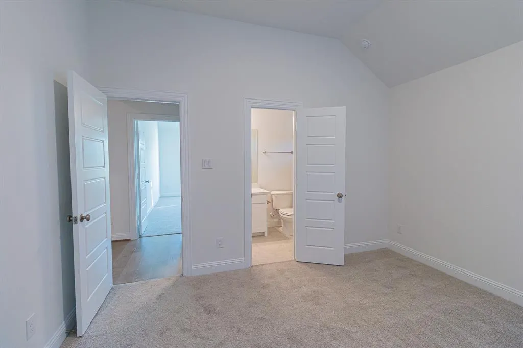 4924 Daybreak Drive
