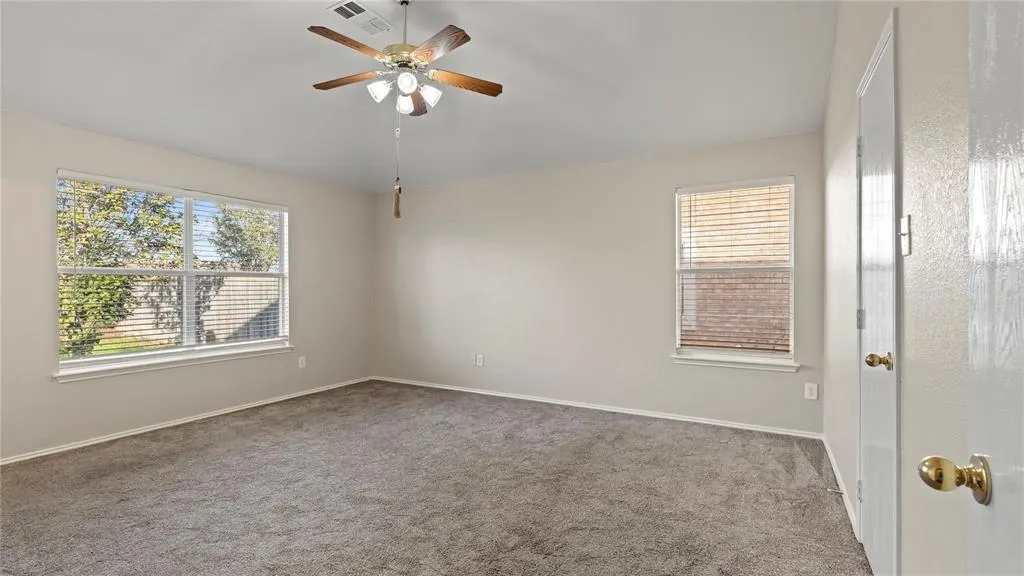 9204 Warren Drive