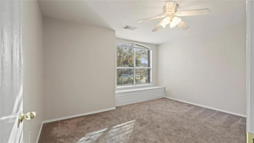 9204 Warren Drive