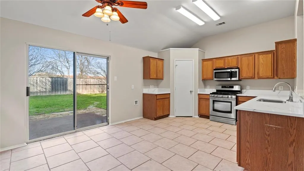 9204 Warren Drive