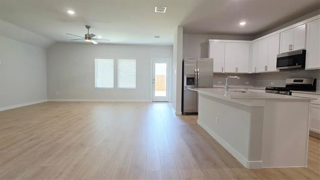 3604 High Valley Drive