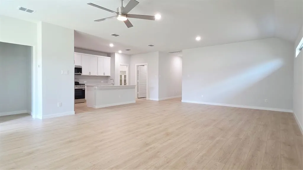3604 High Valley Drive