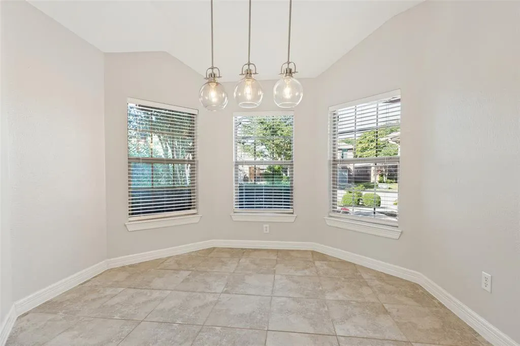 5825 Quicksilver Drive