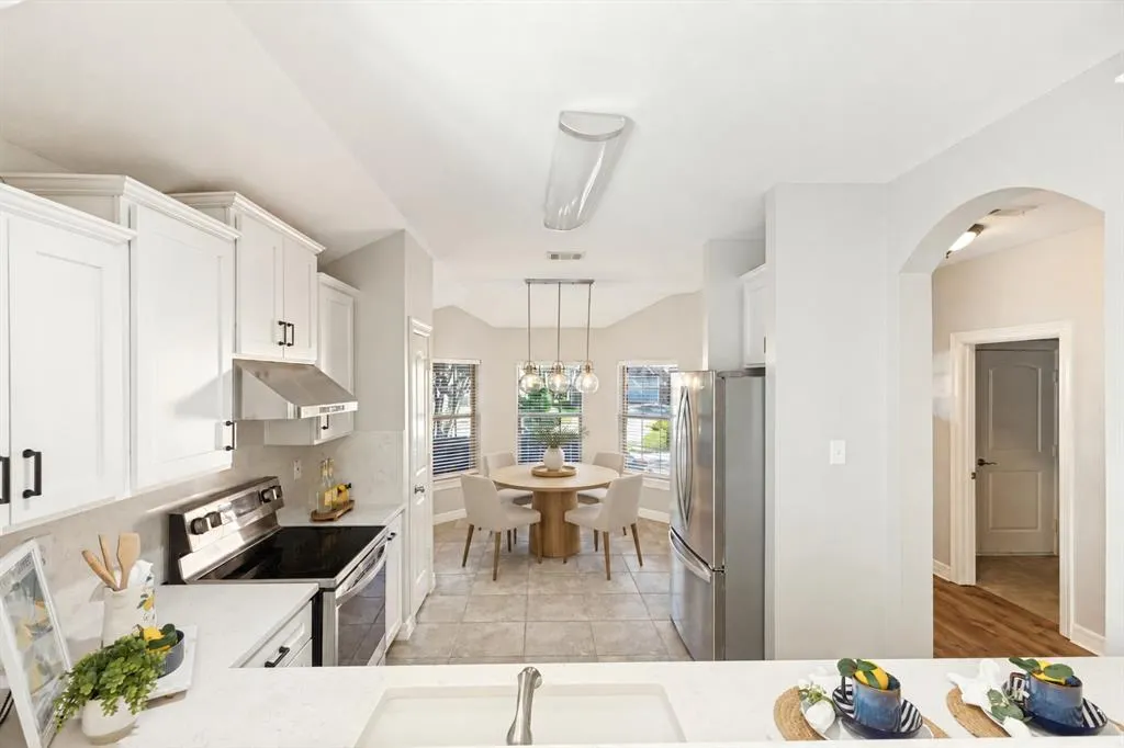 5825 Quicksilver Drive