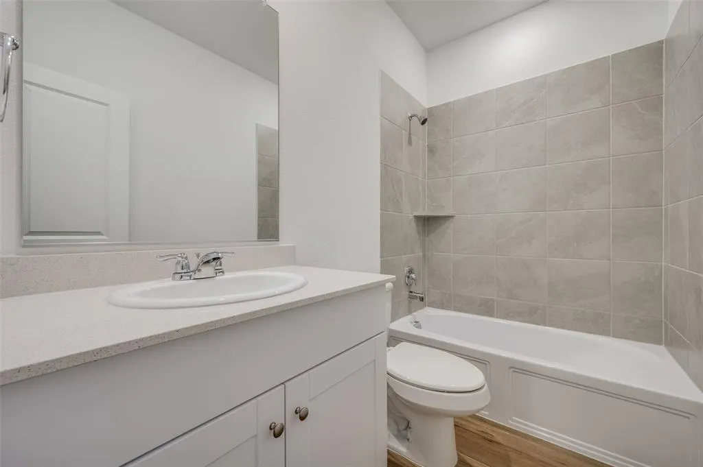 4016 Kaufman Court