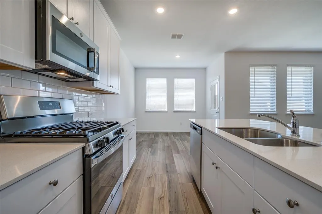 4016 Kaufman Court