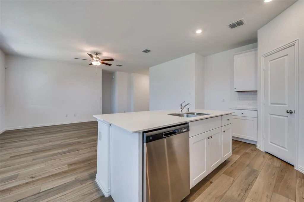 4016 Kaufman Court