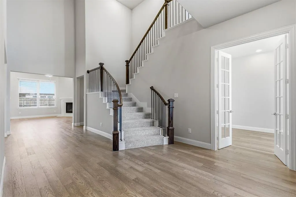 4128 Crowe Lane
