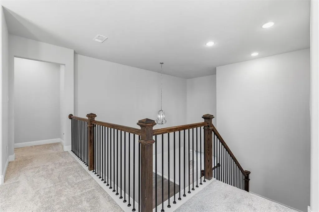 4128 Crowe Lane