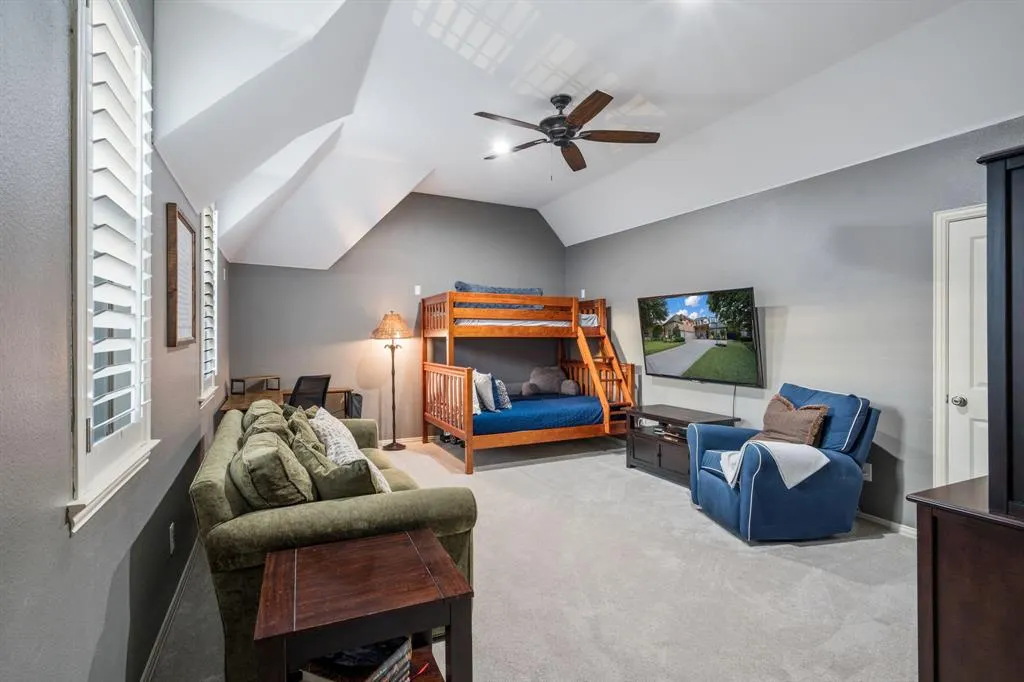 15605 Crown Cove Lane