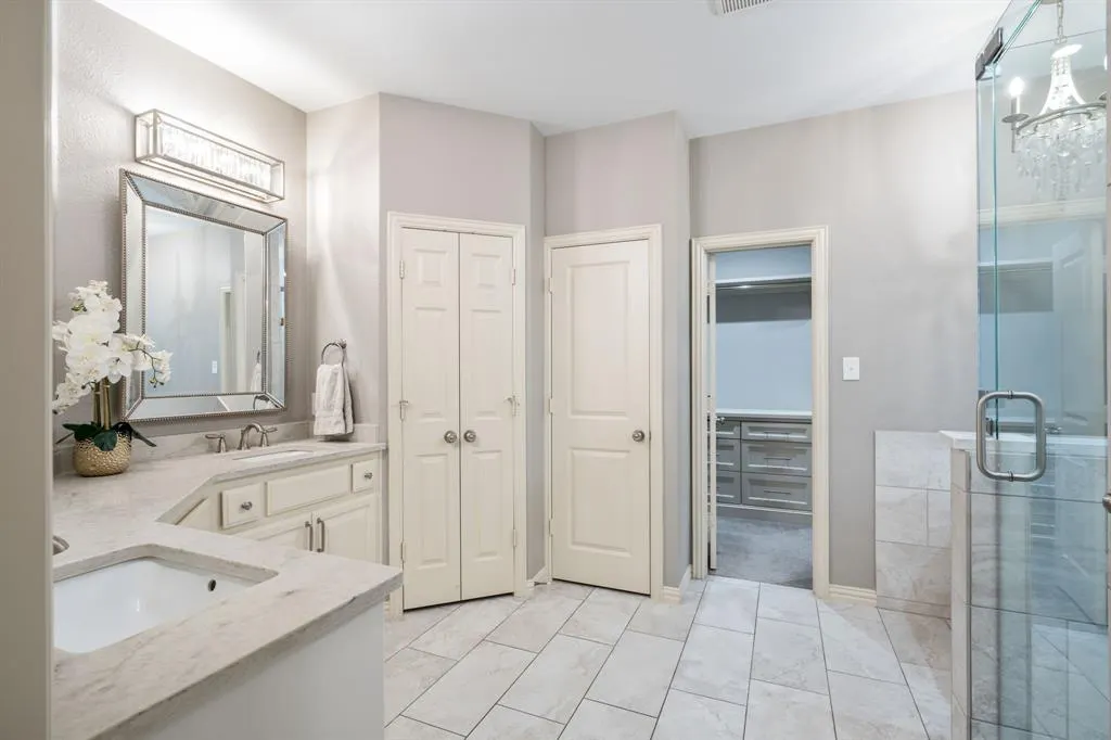 15605 Crown Cove Lane