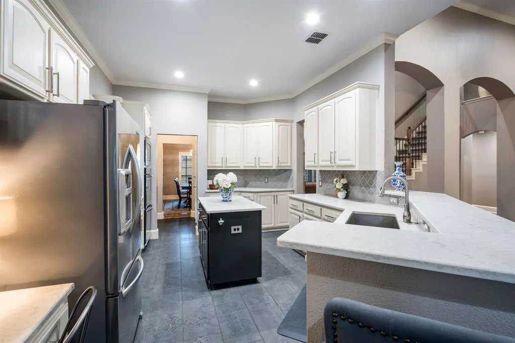 15605 Crown Cove Lane
