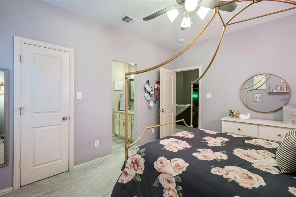15605 Crown Cove Lane