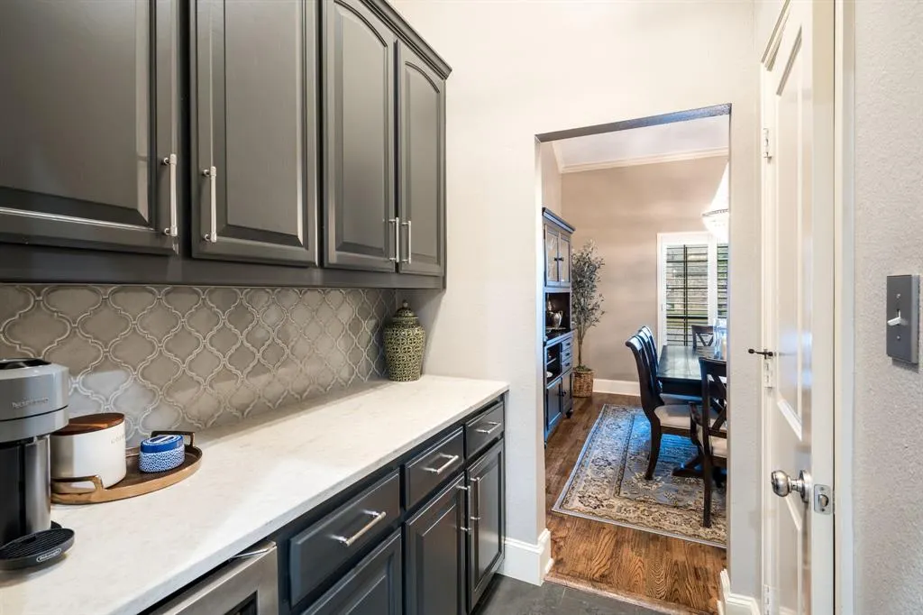 15605 Crown Cove Lane