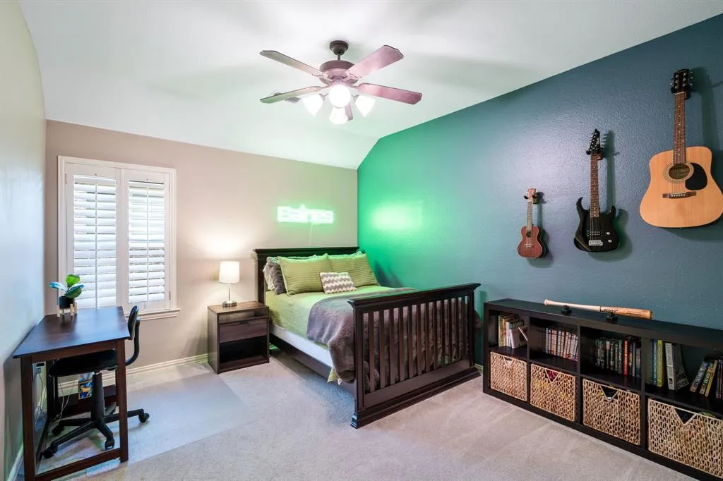15605 Crown Cove Lane