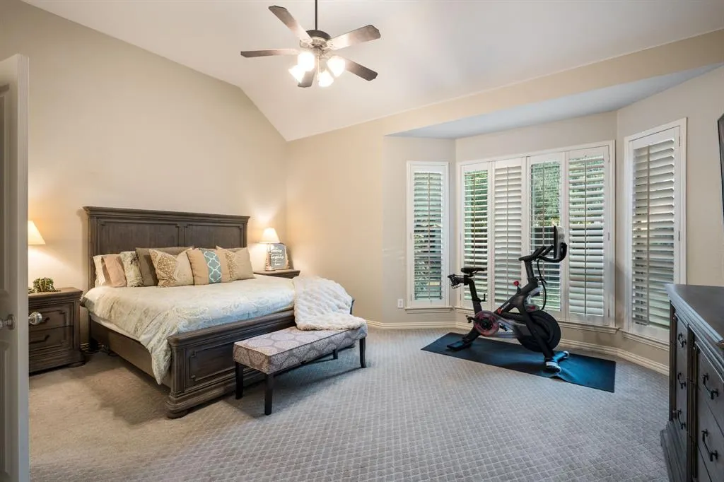 15605 Crown Cove Lane
