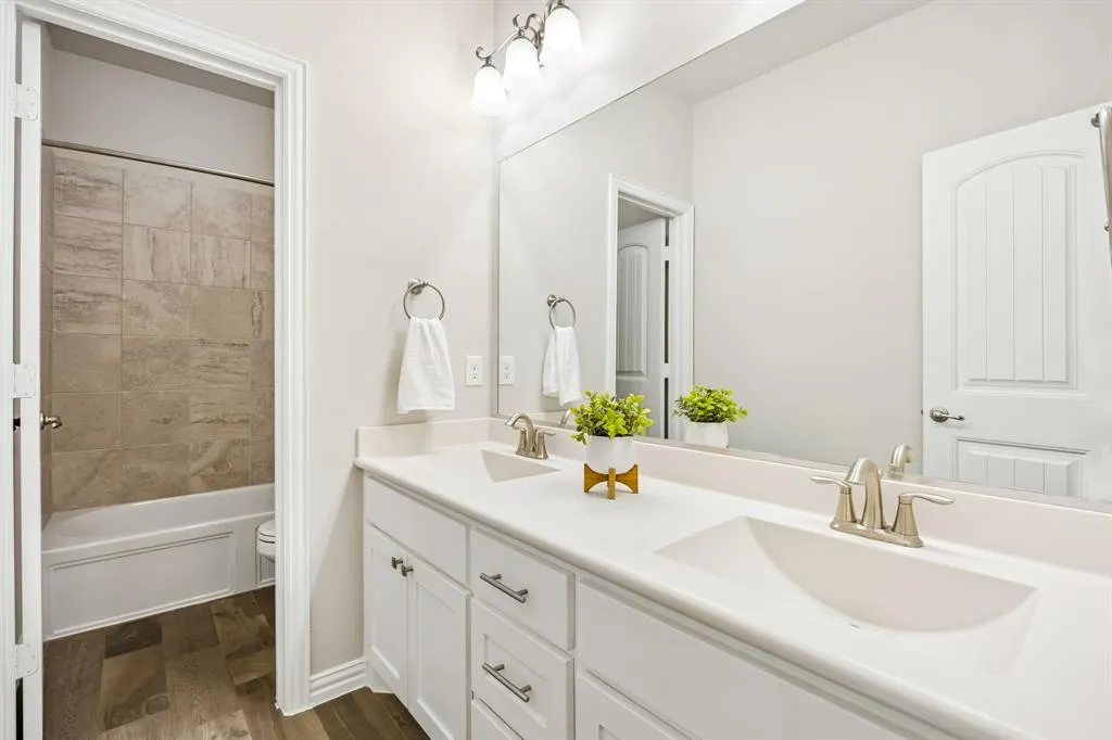 4312 Salado Creek Way