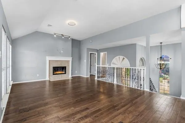 220 Cove Drive