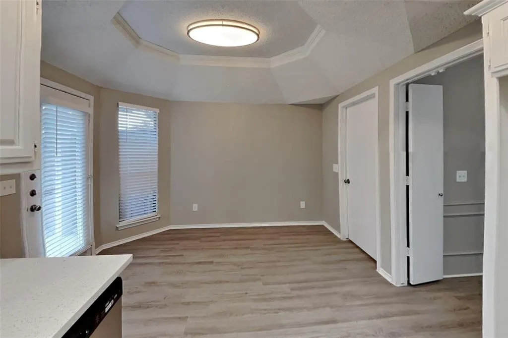 1100 Pin Oak Lane