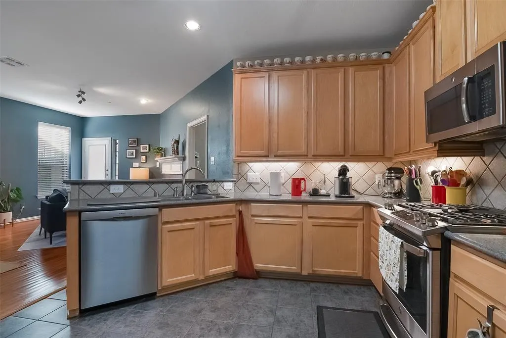 2248 Fletcher Trail