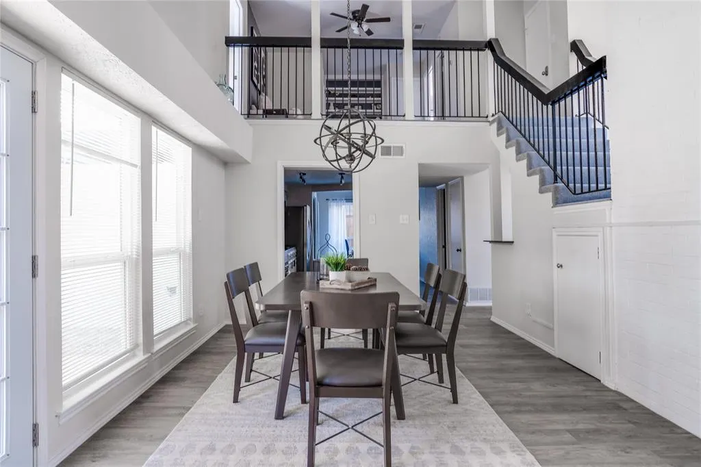 3313 Carriage Lane