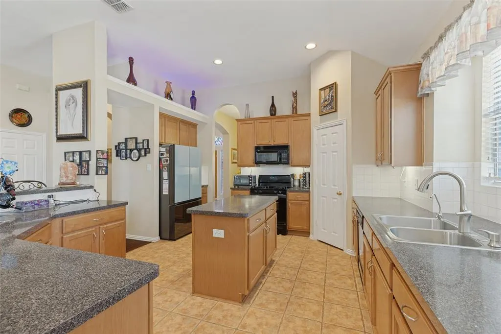 5000 Adolphus Drive