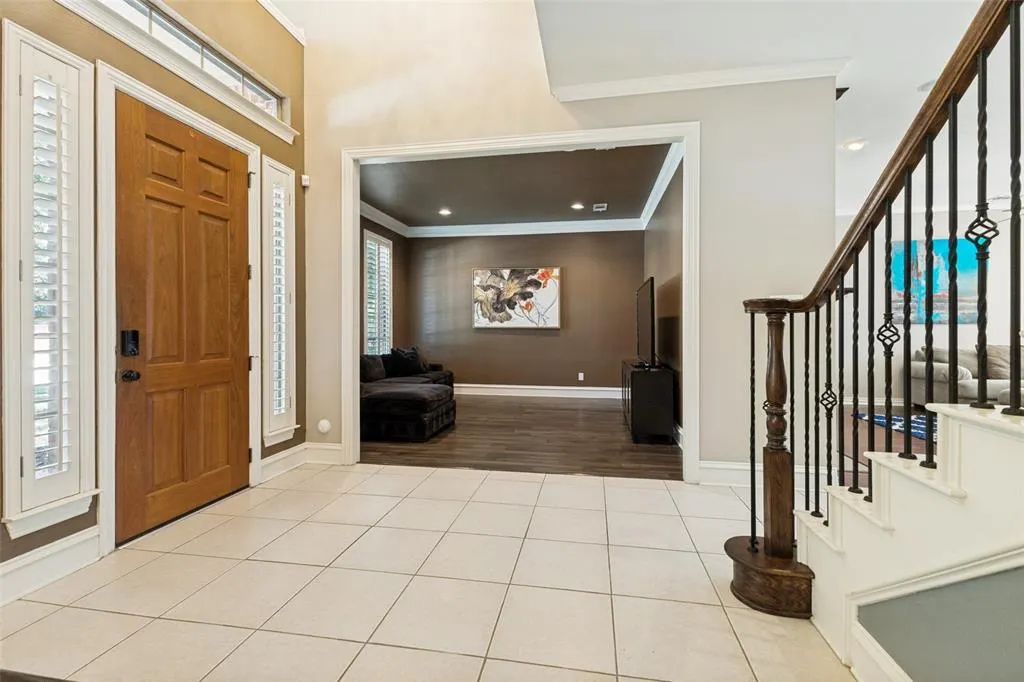 1227 Comanche Drive