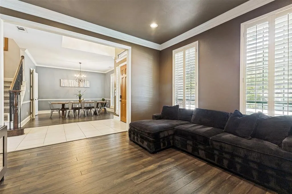 1227 Comanche Drive
