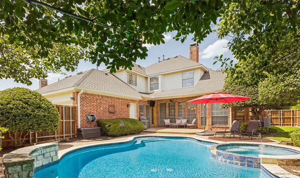 1227 Comanche Drive