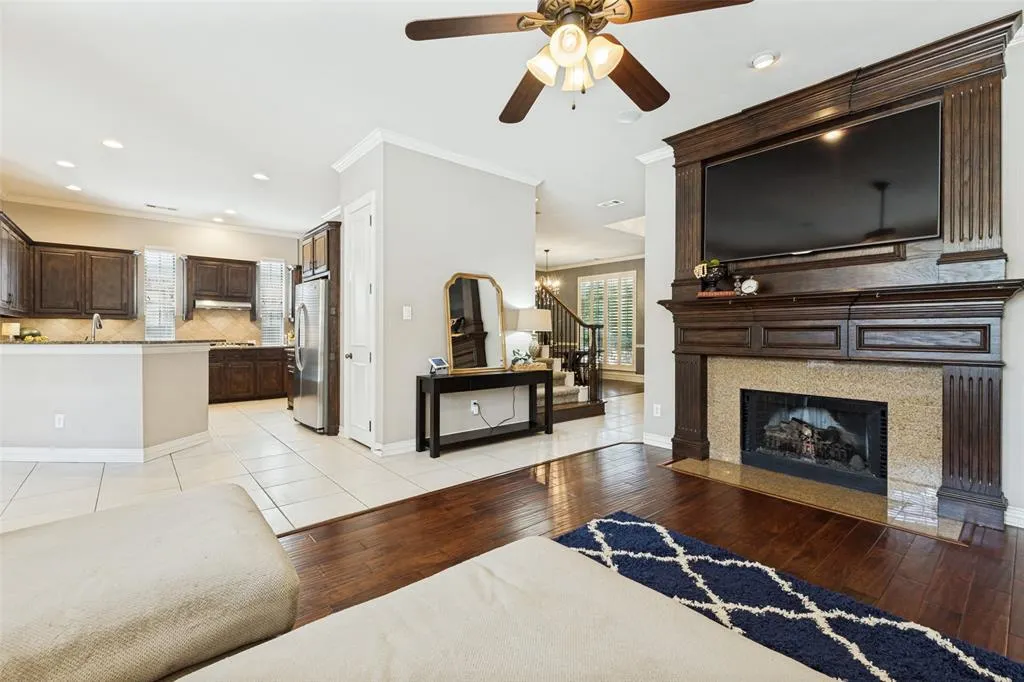 1227 Comanche Drive